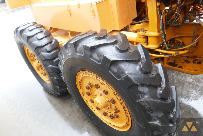 Arrendamiento de Mitsubishi MG300 Mitsubishi MG300: foto 19 Arrendamiento de Mitsubishi MG300 Mitsubishi MG300: foto 19