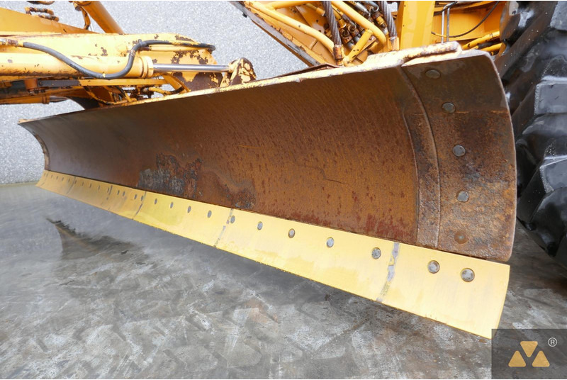 Arrendamiento de Mitsubishi MG300 Mitsubishi MG300: foto 6 Arrendamiento de Mitsubishi MG300 Mitsubishi MG300: foto 6