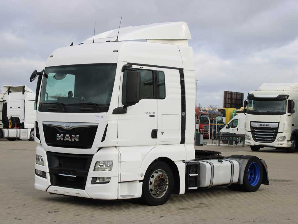 MAN TGX 18.440, LOW DECK, EURO 6 - Cabeza tractora: foto 1 MAN TGX 18.440, LOW DECK, EURO 6 - Cabeza tractora: foto 1