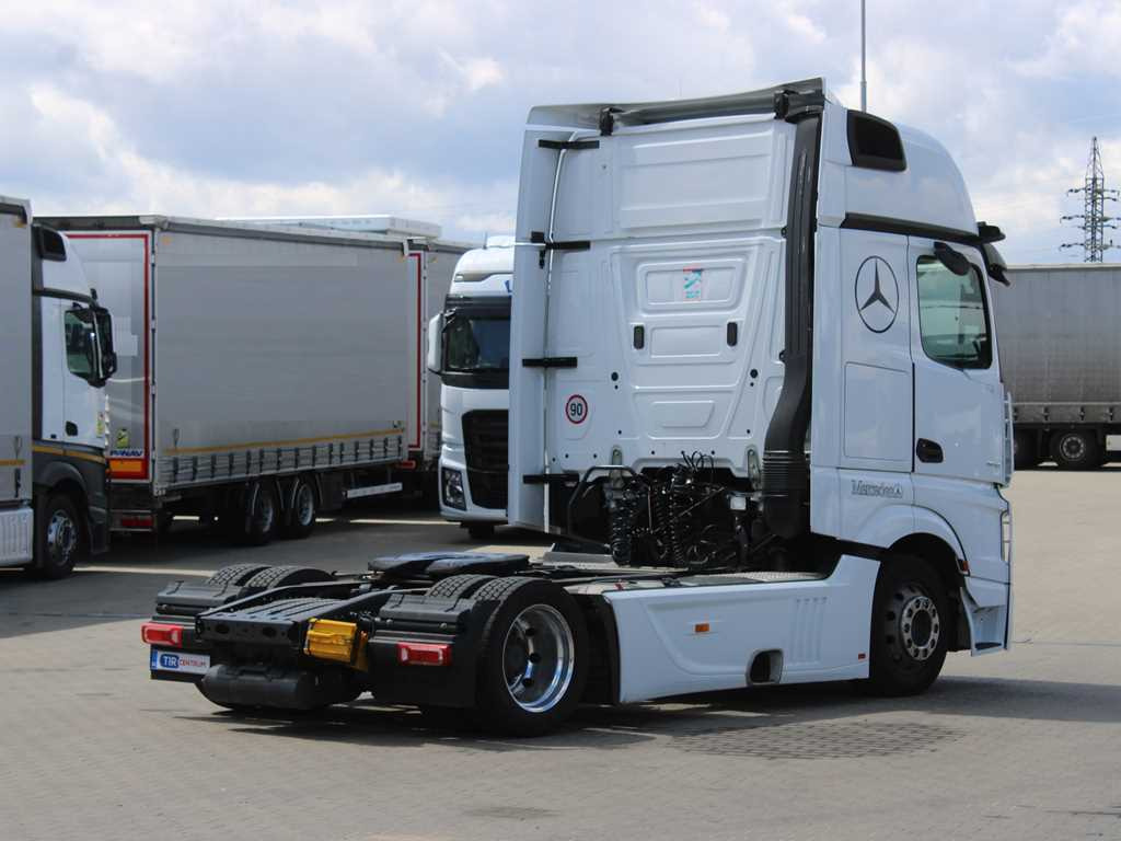 Mercedes-Benz Actros 1848, EURO 6, GIGA SPACE, NAVIGATION, LOWDECK - Cabeza tractora: foto 4 Mercedes-Benz Actros 1848, EURO 6, GIGA SPACE, NAVIGATION, LOWDECK - Cabeza tractora: foto 4