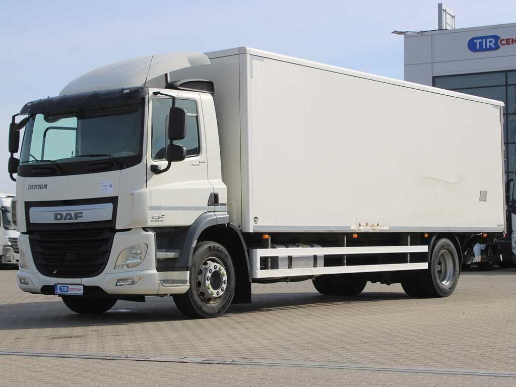 DAF CF 320, TAIL LIFT, EURO 6 - Camión caja cerrada: foto 1 DAF CF 320, TAIL LIFT, EURO 6 - Camión caja cerrada: foto 1