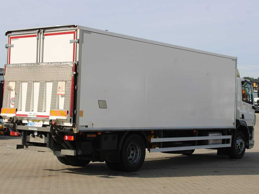 DAF CF 320, TAIL LIFT, EURO 6 - Camión caja cerrada: foto 3 DAF CF 320, TAIL LIFT, EURO 6 - Camión caja cerrada: foto 3