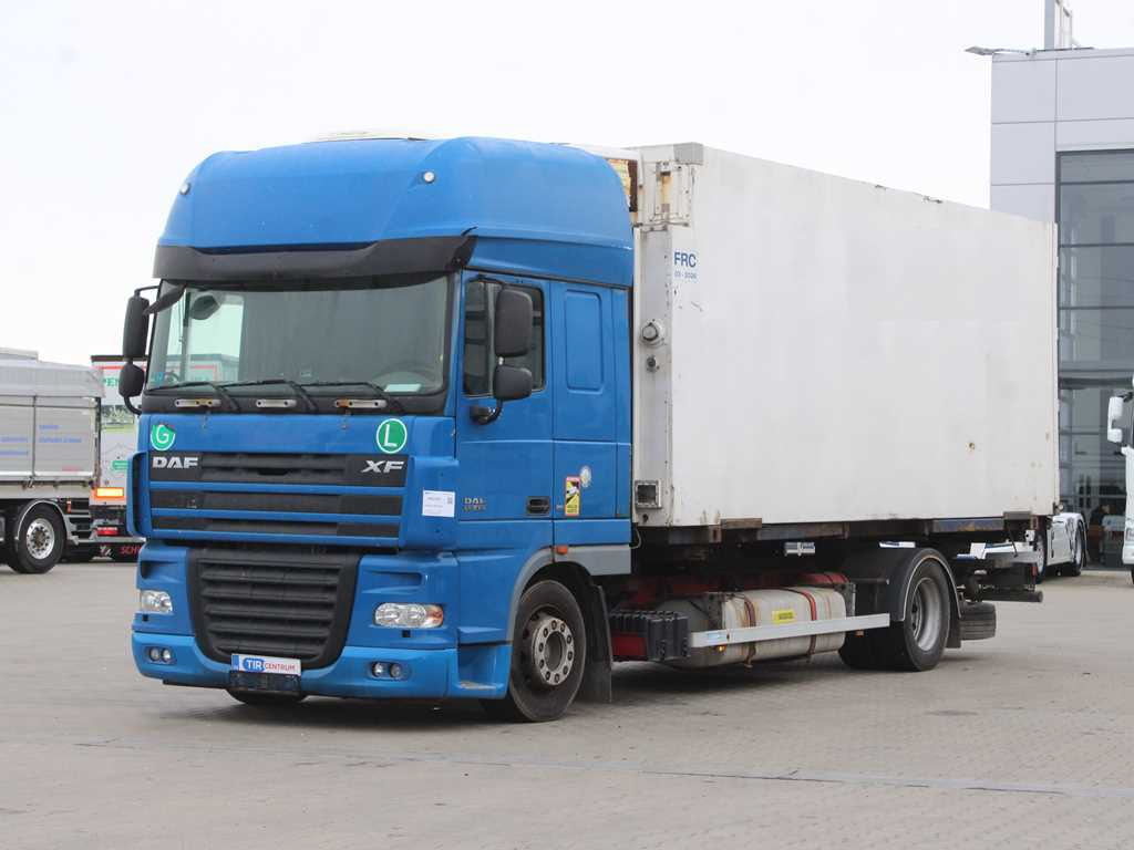 DAF XF 105.410, BDF, INDEPENDENT AIR CONDITIONING, CARRIER, AIR SUSPENSION - Camión frigorífico: foto 1 DAF XF 105.410, BDF, INDEPENDENT AIR CONDITIONING, CARRIER, AIR SUSPENSION - Camión frigorífico: foto 1
