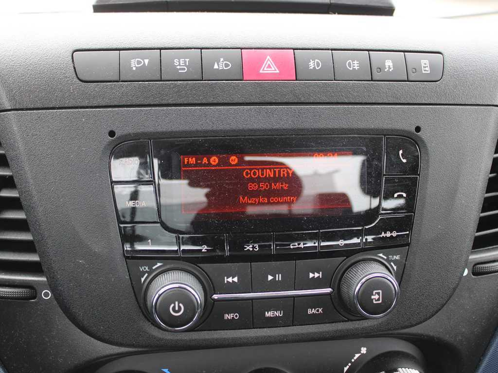 Grua de remolque autos Iveco 35S18, EURO 6, WINCH, DRIVES, TIRES 80%: foto 15 Grua de remolque autos Iveco 35S18, EURO 6, WINCH, DRIVES, TIRES 80%: foto 15