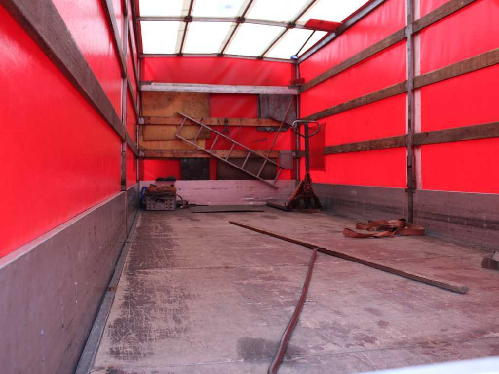 Camión lona Iveco EUROCARGO ML 75E18, EURO 4, SIDE PANEL, SLEEPING BODY: foto 6