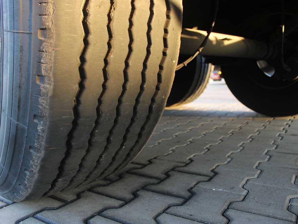 Semirremolque lona Krone SD, MULTILOCK, TYRES 80%: foto 12