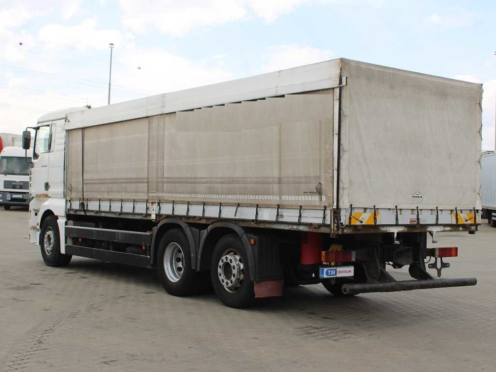 MAN TGA 26.460, 6X2, EURO 3, LIFTING AXLE, SIDEWALLS - Camión lona: foto 4 MAN TGA 26.460, 6X2, EURO 3, LIFTING AXLE, SIDEWALLS - Camión lona: foto 4
