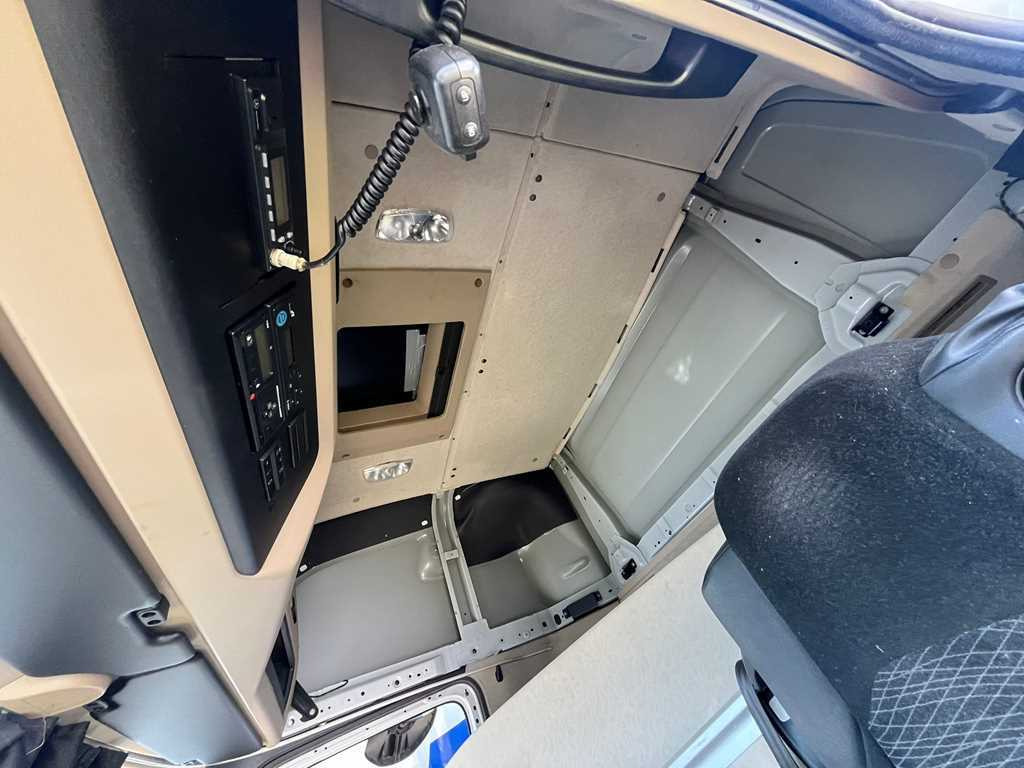 Mercedes-Benz Actros 2542, 6X2 + PANAV TVK18M - Camión lona: foto 2 Mercedes-Benz Actros 2542, 6X2 + PANAV TVK18M - Camión lona: foto 2