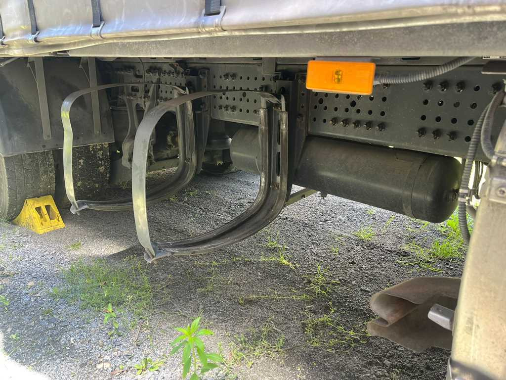 Mercedes-Benz Actros 2542, 6X2 + PANAV TVK18M - Camión lona: foto 5 Mercedes-Benz Actros 2542, 6X2 + PANAV TVK18M - Camión lona: foto 5