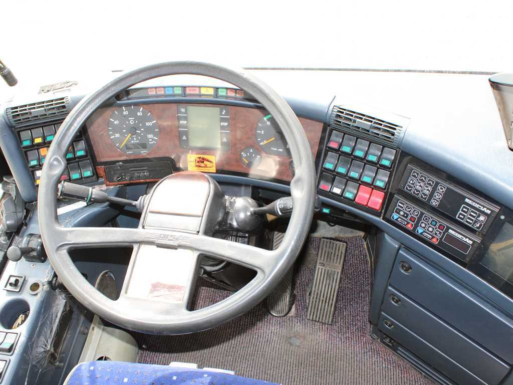 Neoplan N516, 6X2, RETARDER, KITCHEN - Autocar: foto 5 Neoplan N516, 6X2, RETARDER, KITCHEN - Autocar: foto 5