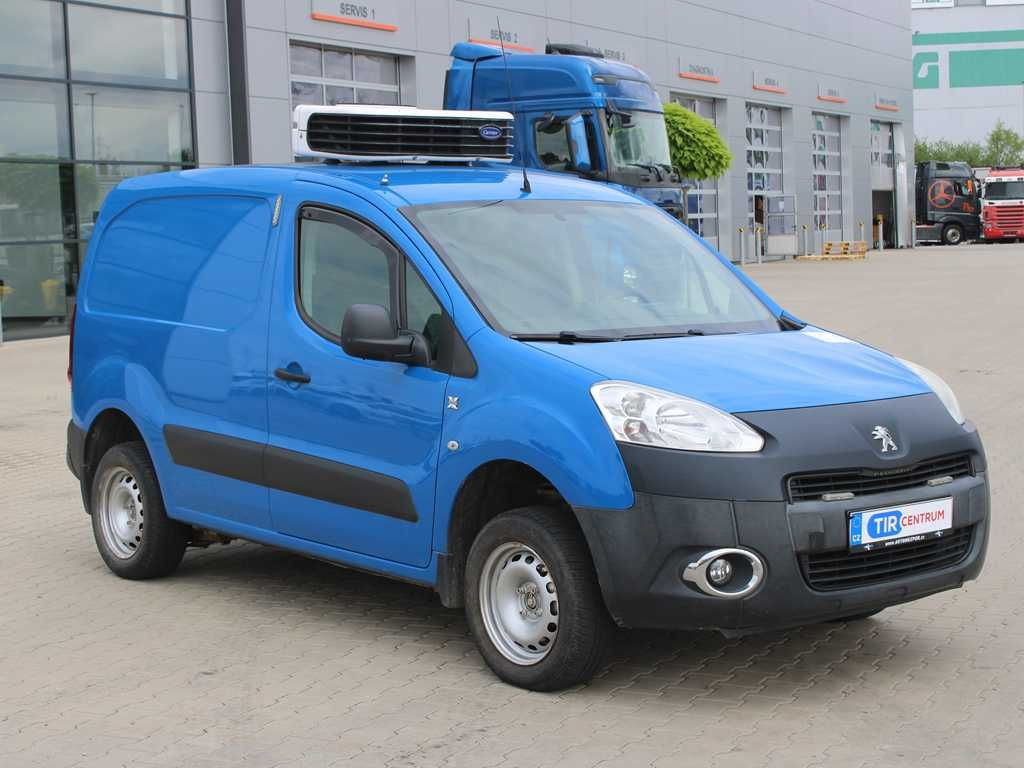 Peugeot PEUGEOT PARTNER, 4X4, CARRIER NEOS 100 - Furgoneta frigorifica: foto 2 Peugeot PEUGEOT PARTNER, 4X4, CARRIER NEOS 100 - Furgoneta frigorifica: foto 2