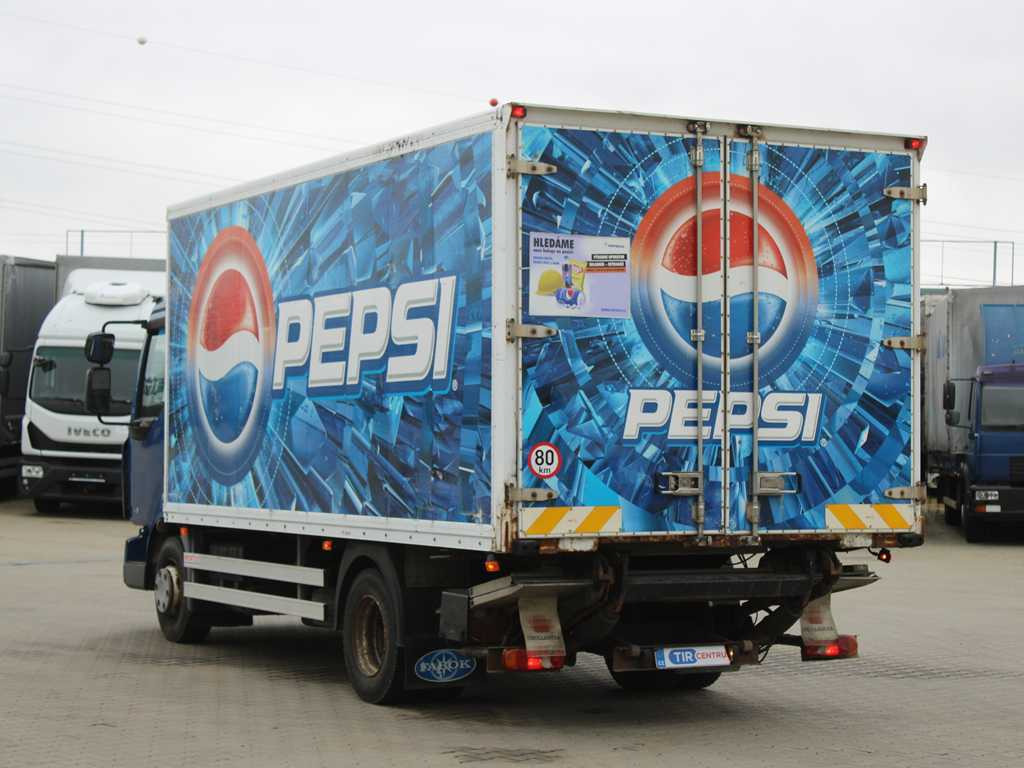 Renault MIDLUM 160.10, EURO 4, HYDRAULIC FRONT, TIRE 80% - Camión caja cerrada: foto 5 Renault MIDLUM 160.10, EURO 4, HYDRAULIC FRONT, TIRE 80% - Camión caja cerrada: foto 5