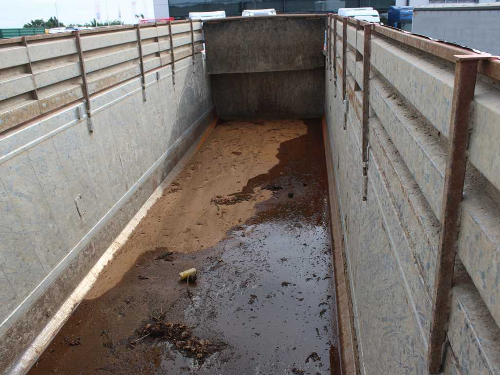 Schwarzmüller KIS 3/E, 2X LIFT AXLE, SAF, 46m³ - Semirremolque volquete: foto 3 Schwarzmüller KIS 3/E, 2X LIFT AXLE, SAF, 46m³ - Semirremolque volquete: foto 3