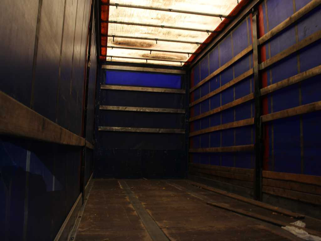 Swan CHT101 - Remolque con toldo: foto 4 Swan CHT101 - Remolque con toldo: foto 4