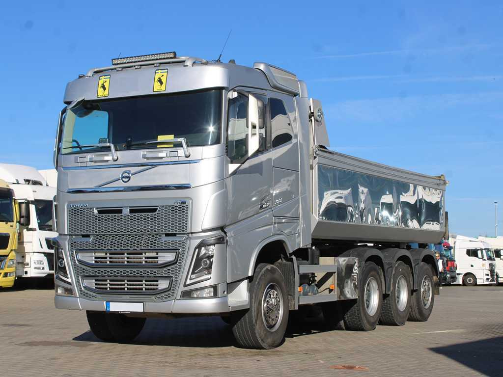 Volvo FH 750, EURO 6, 8X4, LIFTING AXLE, VEB +, 17m³ - Camión volquete: foto 1 Volvo FH 750, EURO 6, 8X4, LIFTING AXLE, VEB +, 17m³ - Camión volquete: foto 1