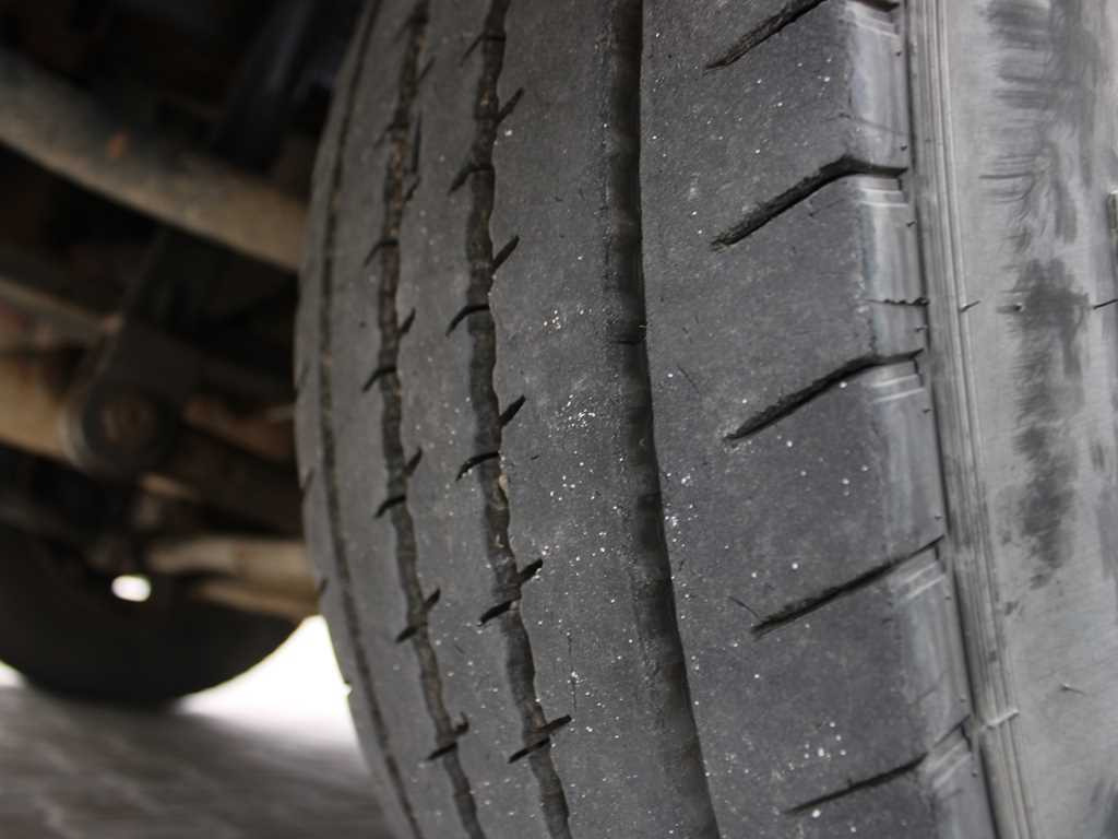 Arrendamiento de Volvo FL 240, EURO 5, HYDRAULIC FRONT, TIRES 80% Volvo FL 240, EURO 5, HYDRAULIC FRONT, TIRES 80%: foto 19 Arrendamiento de Volvo FL 240, EURO 5, HYDRAULIC FRONT, TIRES 80% Volvo FL 240, EURO 5, HYDRAULIC FRONT, TIRES 80%: foto 19