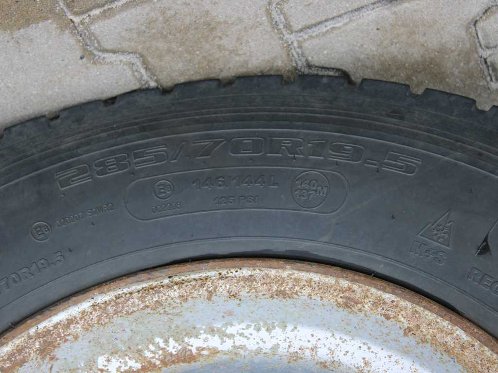 Arrendamiento de Volvo FL 240, EURO 5, HYDRAULIC FRONT, TIRES 80% Volvo FL 240, EURO 5, HYDRAULIC FRONT, TIRES 80%: foto 16 Arrendamiento de Volvo FL 240, EURO 5, HYDRAULIC FRONT, TIRES 80% Volvo FL 240, EURO 5, HYDRAULIC FRONT, TIRES 80%: foto 16