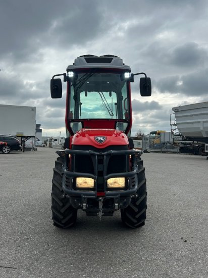 Antonio Carraro SRX 5800 TORA REDCAB, YANMAR; RADIO; KLIMA; RevGuide - Mini tractor: foto 2 Antonio Carraro SRX 5800 TORA REDCAB, YANMAR; RADIO; KLIMA; RevGuide - Mini tractor: foto 2