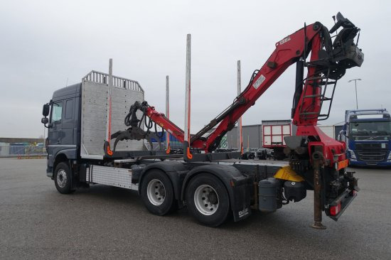 Camión forestal DAF FAT XF 510 mit Penz Ladekran 15Z8.70 inkl. Holzgreifer 6x4: foto 6