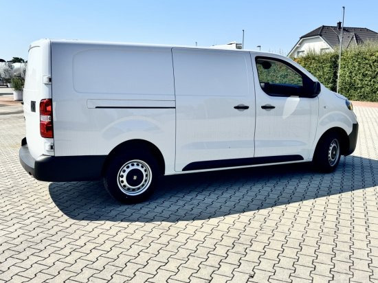 Fiat Scudo M BlueDHi 120 6-Gang - Furgón: foto 4 Fiat Scudo M BlueDHi 120 6-Gang - Furgón: foto 4