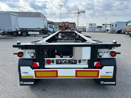 Krone Box Liner SZC 18 ADR-Chassi für 20ft Container, 1-A Liftachse - Semirremolque portacontenedore/ Intercambiable: foto 4 Krone Box Liner SZC 18 ADR-Chassi für 20ft Container, 1-A Liftachse - Semirremolque portacontenedore/ Intercambiable: foto 4