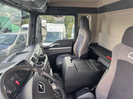 Camión volquete MAN TGS 37.470, 8x4, Retarder, Gesteinskipper mit Bordmatik,: foto 13