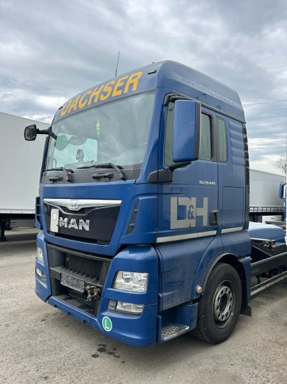 MAN TGX 26.440 XLX 6x2 Liftachse, Euro 6, Retarder, Motorschaden - Camión portacontenedore/ Intercambiable: foto 3 MAN TGX 26.440 XLX 6x2 Liftachse, Euro 6, Retarder, Motorschaden - Camión portacontenedore/ Intercambiable: foto 3
