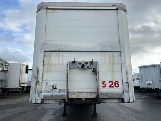 Schmitz SO1, Getränkeauflieger Orten Safe Server, Liftachse, Edscha-Verdeck - Semirremolque lona: foto 2 Schmitz SO1, Getränkeauflieger Orten Safe Server, Liftachse, Edscha-Verdeck - Semirremolque lona: foto 2
