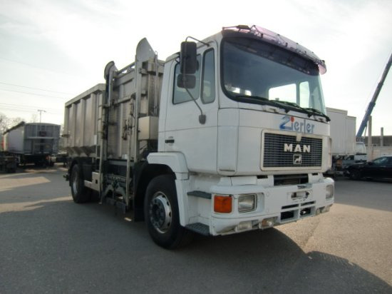 MAN 19.342 Tierkörperverwertung Sonderaufbau, Blattgefedert - Vehículo municipal, Camión: foto 3 MAN 19.342 Tierkörperverwertung Sonderaufbau, Blattgefedert - Vehículo municipal, Camión: foto 3