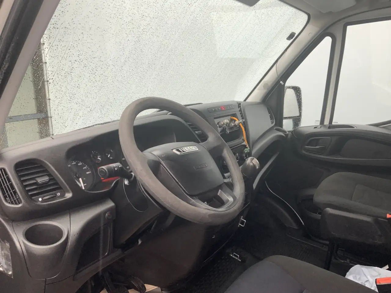 Iveco Daily 35S12 2.3 345 VriesAuto 10 deuren _40 gr onder 0, - Furgoneta frigorifica: foto 4 Iveco Daily 35S12 2.3 345 VriesAuto 10 deuren _40 gr onder 0, - Furgoneta frigorifica: foto 4