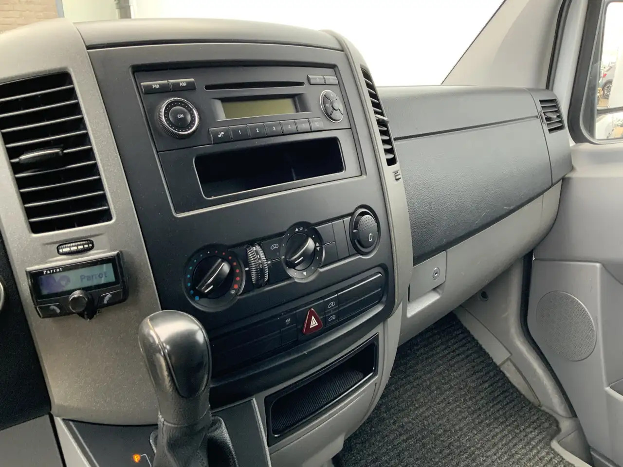 Furgón Mercedes-Benz Sprinter 311 2.2 CDI 366 L2 H1 Automaat Trekhaak 2800 kg 3: foto 6