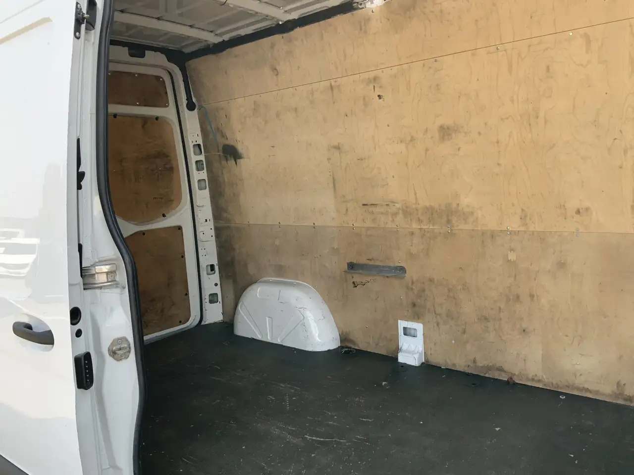 Furgón Mercedes-Benz Sprinter 311 2.2 CDI L2H2 Automaat Airco 3 Zits 2000 kg Sid: foto 16