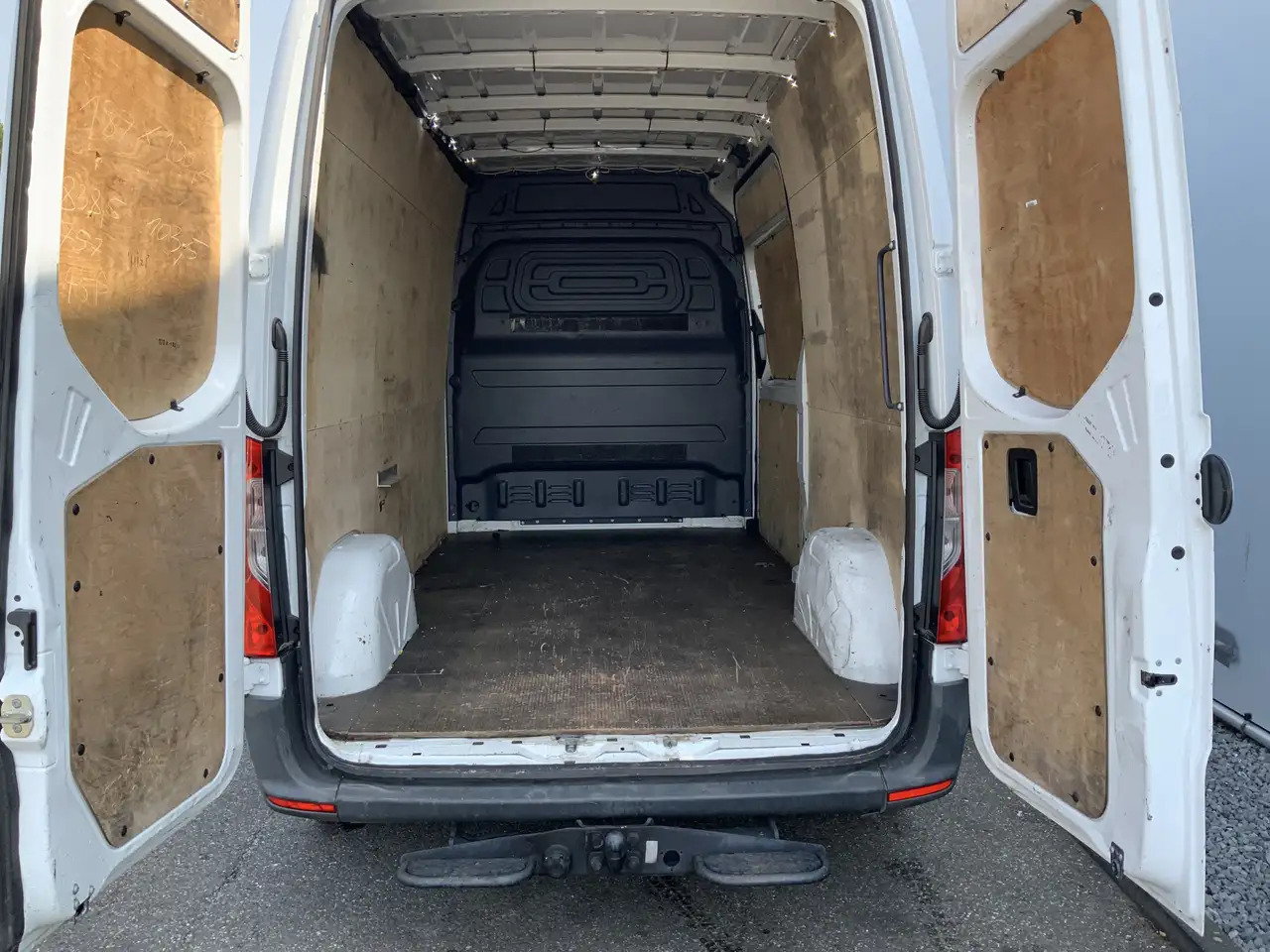 Mercedes-Benz Sprinter 311 2.2 CDI L2H2 Automaat Airco 3 Zits 2000 kg Sid - Furgón: foto 5 Mercedes-Benz Sprinter 311 2.2 CDI L2H2 Automaat Airco 3 Zits 2000 kg Sid - Furgón: foto 5