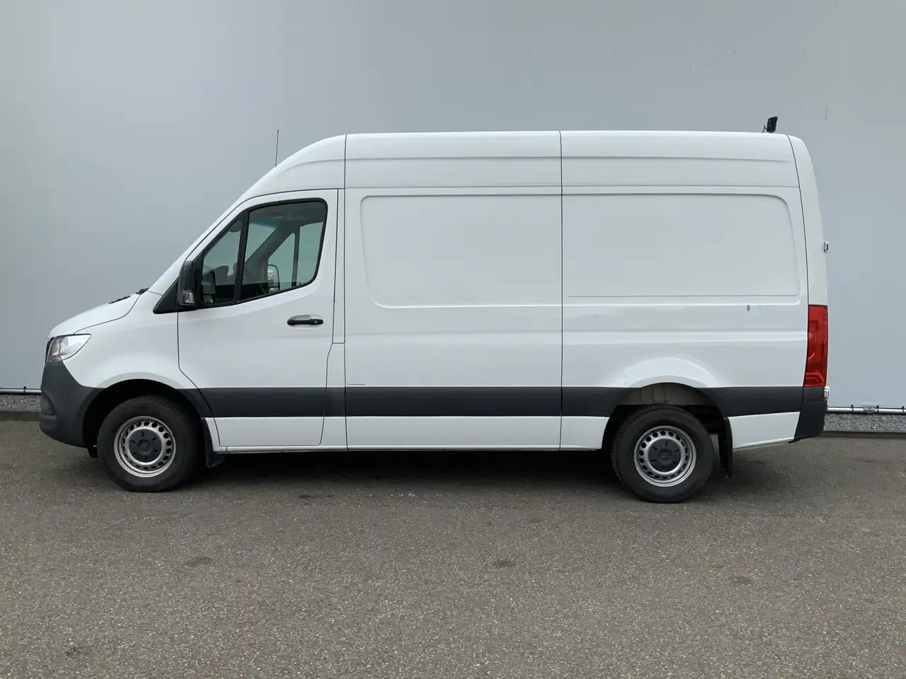Mercedes-Benz Sprinter 316 2.2 CDI L2H2 Airco Cruise Camera Navi Trekhaak - Furgón: foto 3 Mercedes-Benz Sprinter 316 2.2 CDI L2H2 Airco Cruise Camera Navi Trekhaak - Furgón: foto 3