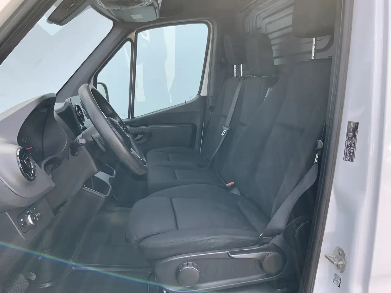 Mercedes-Benz Sprinter 316 2.2 CDI Maxi L3H2 Automaat Airco 3 Zits Navi T - Furgón: foto 4 Mercedes-Benz Sprinter 316 2.2 CDI Maxi L3H2 Automaat Airco 3 Zits Navi T - Furgón: foto 4