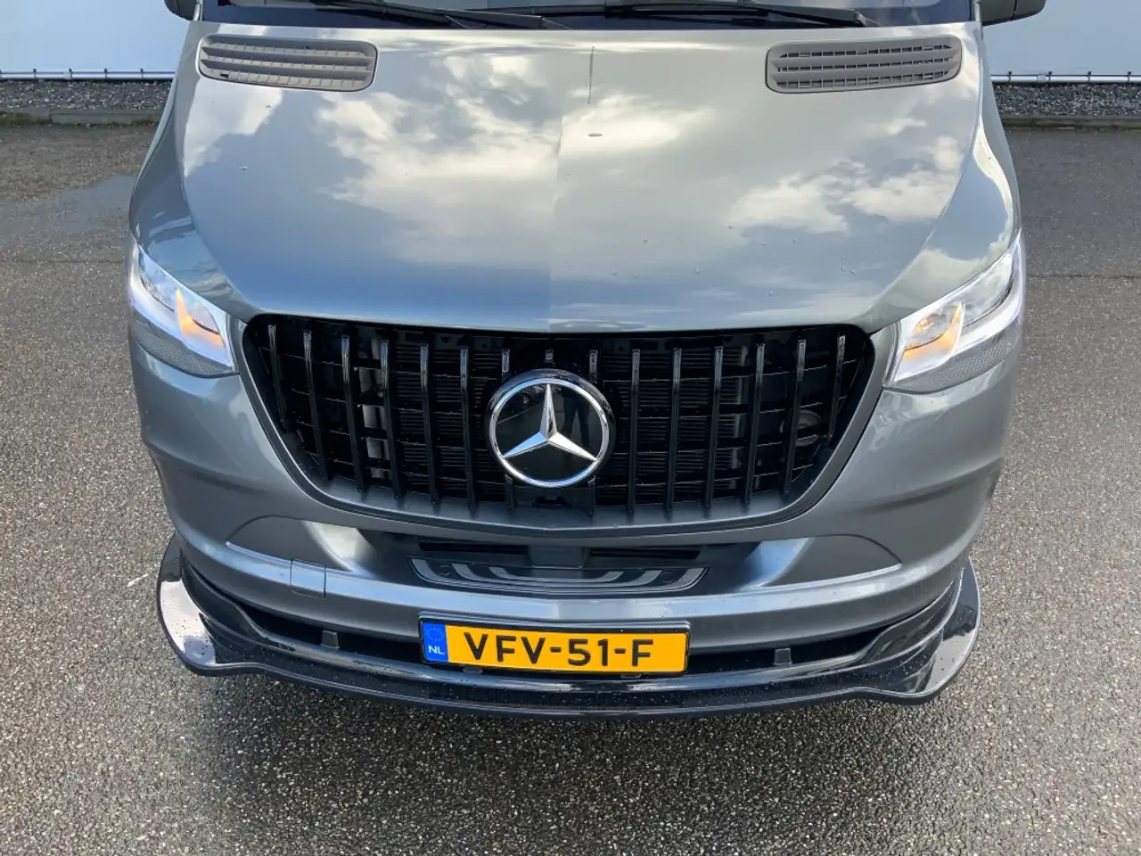 Mercedes-Benz Sprinter 319 3.0 CDI Autom.L2H2 Airco Cruise 3 Zits MBux 10 - Furgón: foto 4 Mercedes-Benz Sprinter 319 3.0 CDI Autom.L2H2 Airco Cruise 3 Zits MBux 10 - Furgón: foto 4