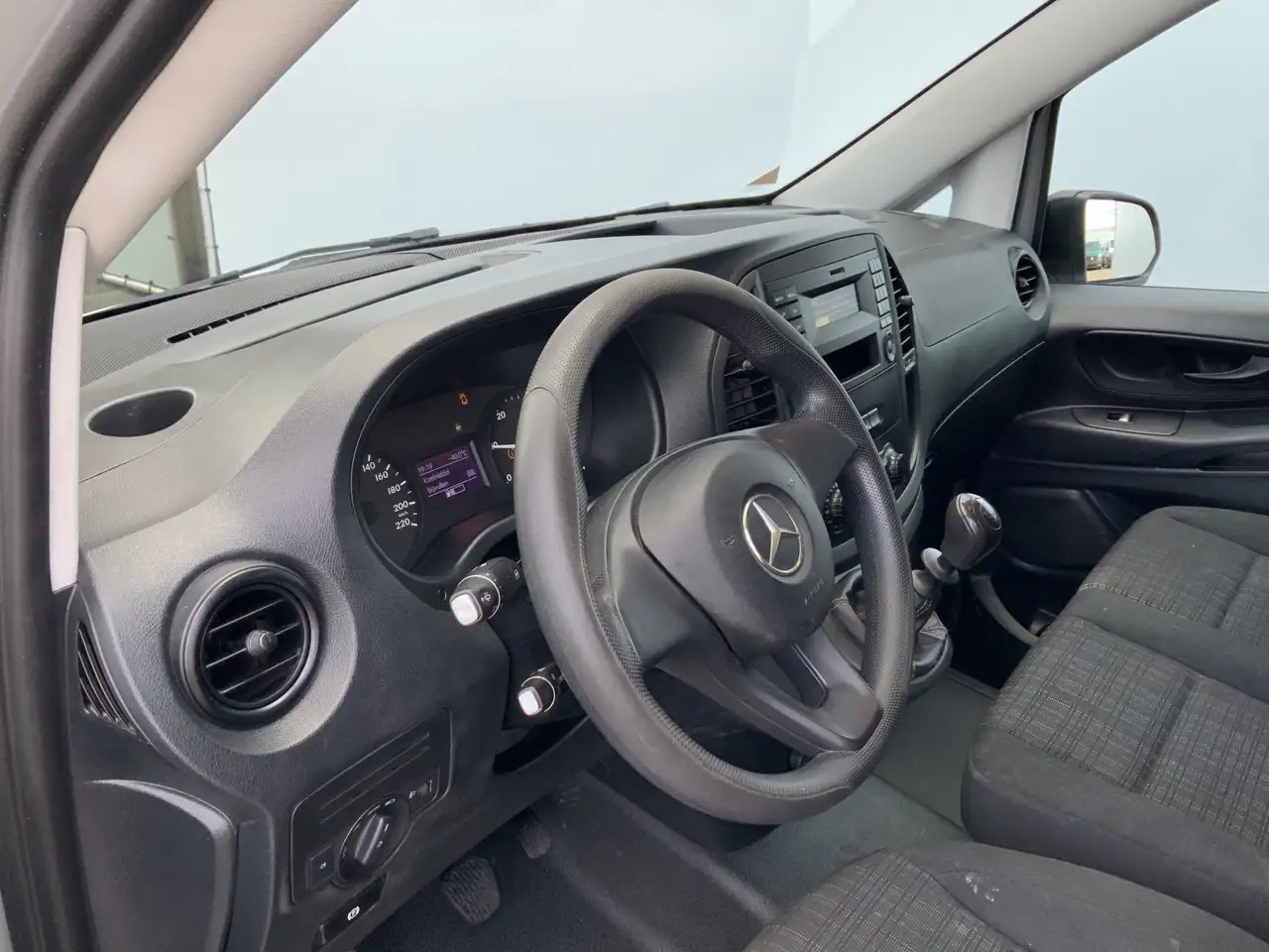 Mercedes-Benz Vito 109 CDI Functional Lang Airco Cruise 3 Zits Trekha - Furgoneta pequeña: foto 5 Mercedes-Benz Vito 109 CDI Functional Lang Airco Cruise 3 Zits Trekha - Furgoneta pequeña: foto 5