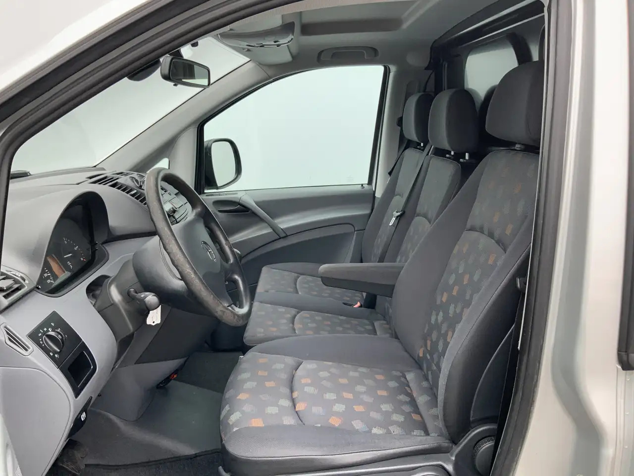 Mercedes-Benz Vito 111 CDI 320 Lang HD Amigo Koel Vries Werkt 100% 3 - Furgoneta frigorifica: foto 5 Mercedes-Benz Vito 111 CDI 320 Lang HD Amigo Koel Vries Werkt 100% 3 - Furgoneta frigorifica: foto 5