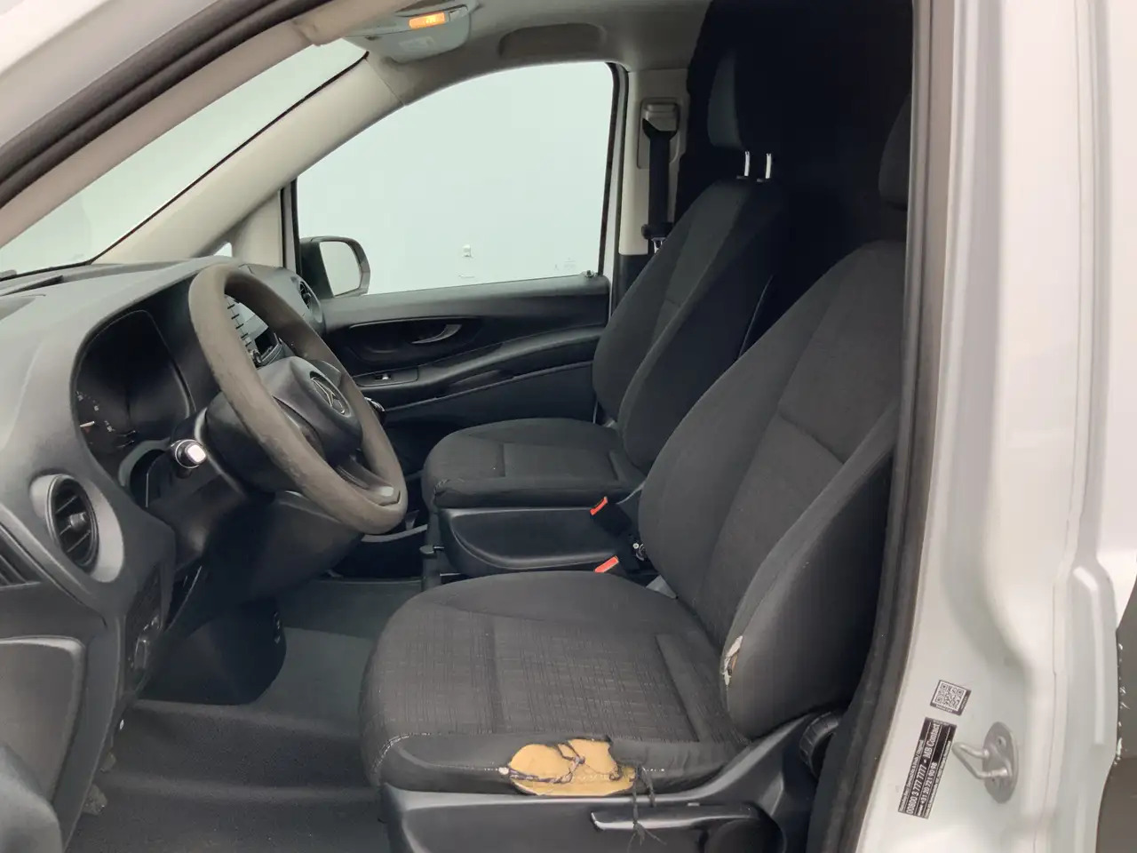 Mercedes-Benz Vito 111 CDI Functional Airco Trekhaak 2000 kg (Schades - Furgón: foto 4 Mercedes-Benz Vito 111 CDI Functional Airco Trekhaak 2000 kg (Schades - Furgón: foto 4