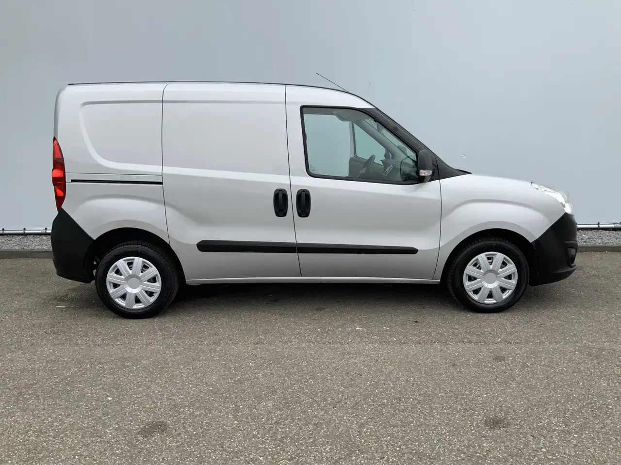 Furgoneta pequeña Opel Combo 1.3 CDTi L1H1 Edition Airco Euro 6: foto 20