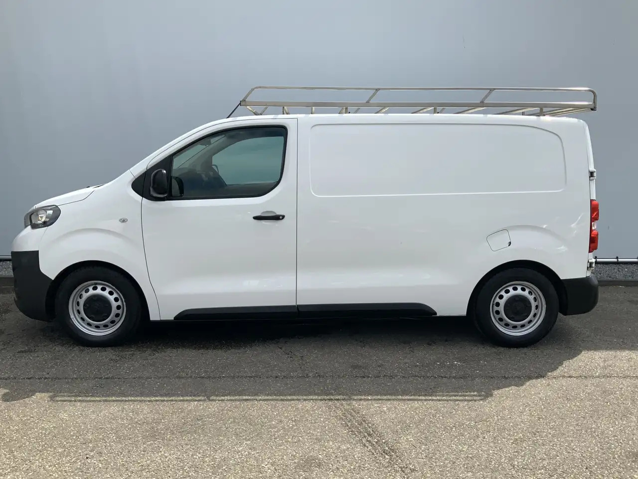 Peugeot Expert glazenwasser 226S 1.6 BlueHDI 115 Inbouw 530 liter - Furgón, Vehículo municipal: foto 5 Peugeot Expert glazenwasser 226S 1.6 BlueHDI 115 Inbouw 530 liter - Furgón, Vehículo municipal: foto 5