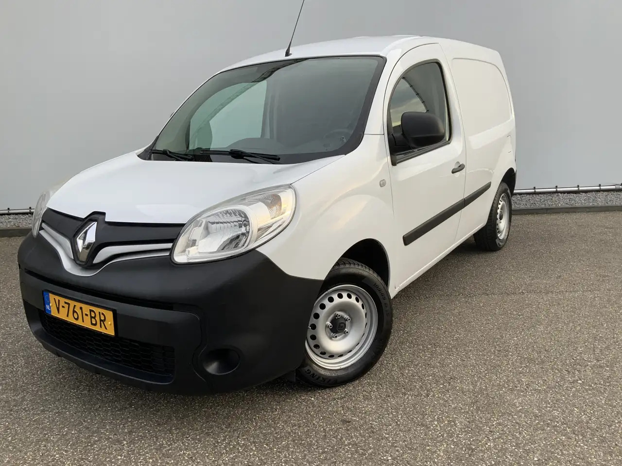 Renault Kangoo 1.5 dCi 90 Energy Luxe Airco Cruise Euro 6 - Furgoneta pequeña: foto 1 Renault Kangoo 1.5 dCi 90 Energy Luxe Airco Cruise Euro 6 - Furgoneta pequeña: foto 1