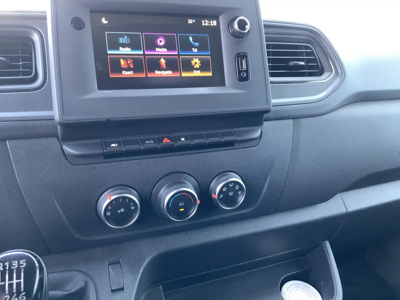 Renault Master T35 2.3 dCi 135 L2H2 Airco Cruise Navi Side Bar Ca - Furgón: foto 5 Renault Master T35 2.3 dCi 135 L2H2 Airco Cruise Navi Side Bar Ca - Furgón: foto 5