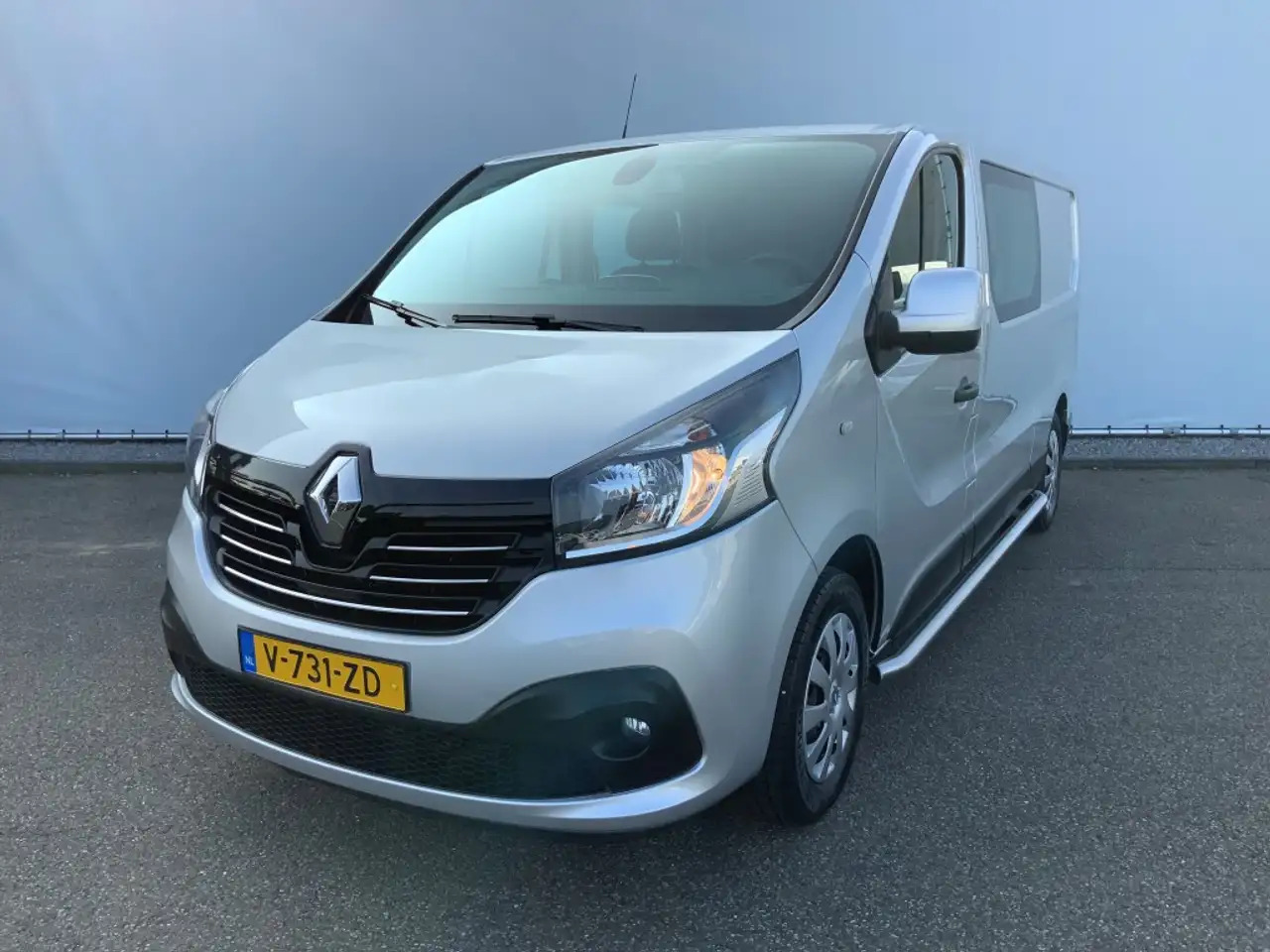 Renault Trafic 1.6 dCi T29 L2H1 Dub Cab Airco Camera Navi Trekhaa - Furgoneta combi: foto 1 Renault Trafic 1.6 dCi T29 L2H1 Dub Cab Airco Camera Navi Trekhaa - Furgoneta combi: foto 1