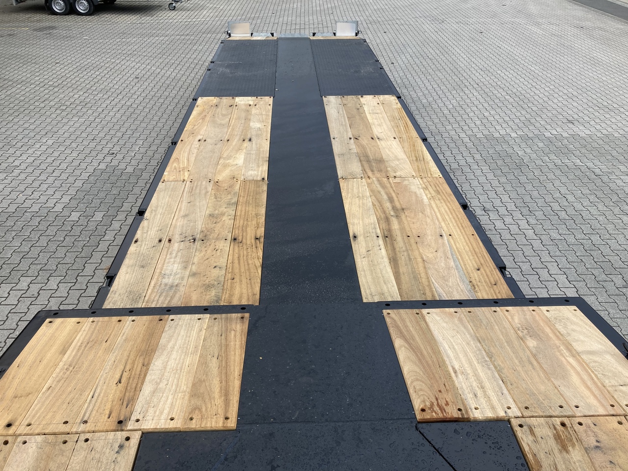 FAYMONVILLE MAX Trailer 2-Achs-Semi zwangsgelenkt - Semirremolque góndola rebajadas: foto 3 FAYMONVILLE MAX Trailer 2-Achs-Semi zwangsgelenkt - Semirremolque góndola rebajadas: foto 3