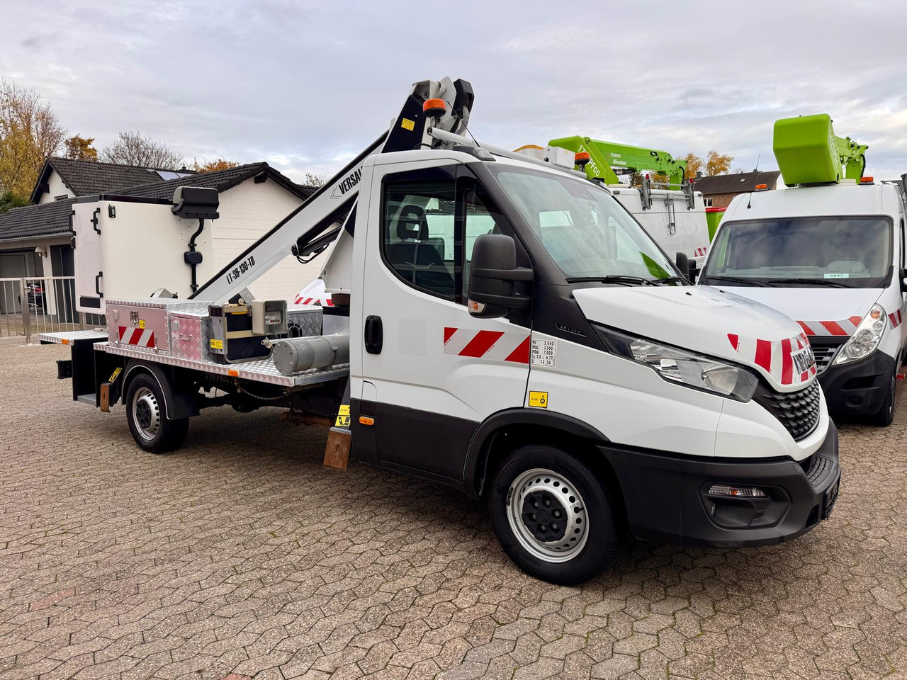 IVECO Daily 35S14 Arbeitsbühne Time France LT 36-130-TB EURO 6D - Plataforma elevadora: foto 3 IVECO Daily 35S14 Arbeitsbühne Time France LT 36-130-TB EURO 6D - Plataforma elevadora: foto 3
