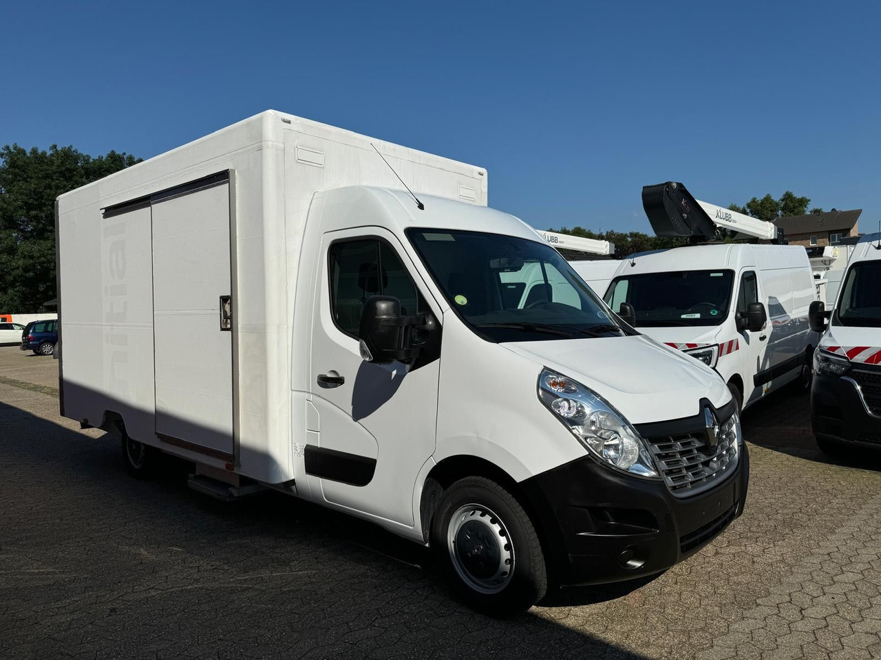 Renault Master Koffer mit Auffahrrampe 1200kg Nutzlast - Furgoneta caja cerrada: foto 3 Renault Master Koffer mit Auffahrrampe 1200kg Nutzlast - Furgoneta caja cerrada: foto 3