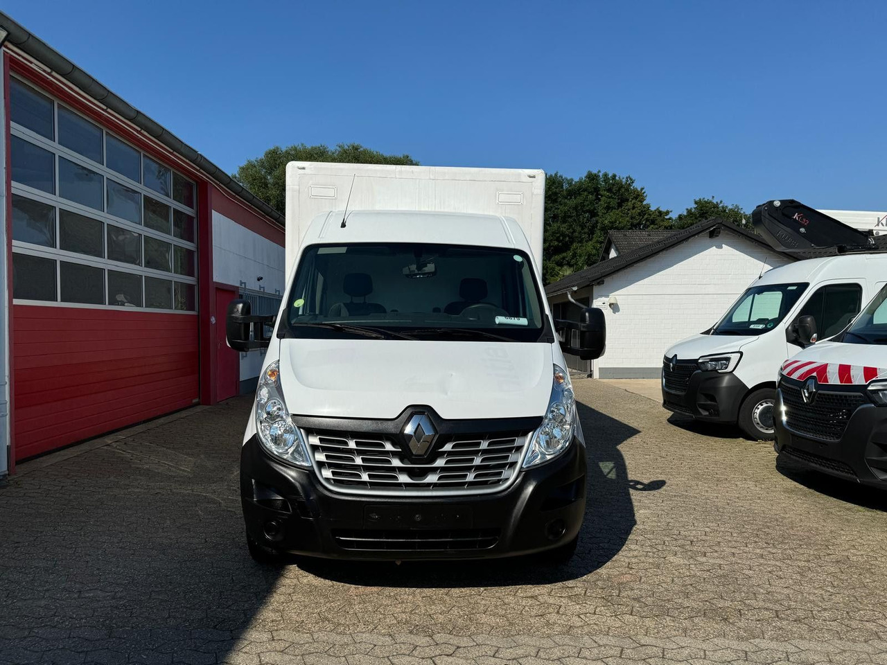 Renault Master Koffer mit Auffahrrampe 1200kg Nutzlast - Furgoneta caja cerrada: foto 2 Renault Master Koffer mit Auffahrrampe 1200kg Nutzlast - Furgoneta caja cerrada: foto 2