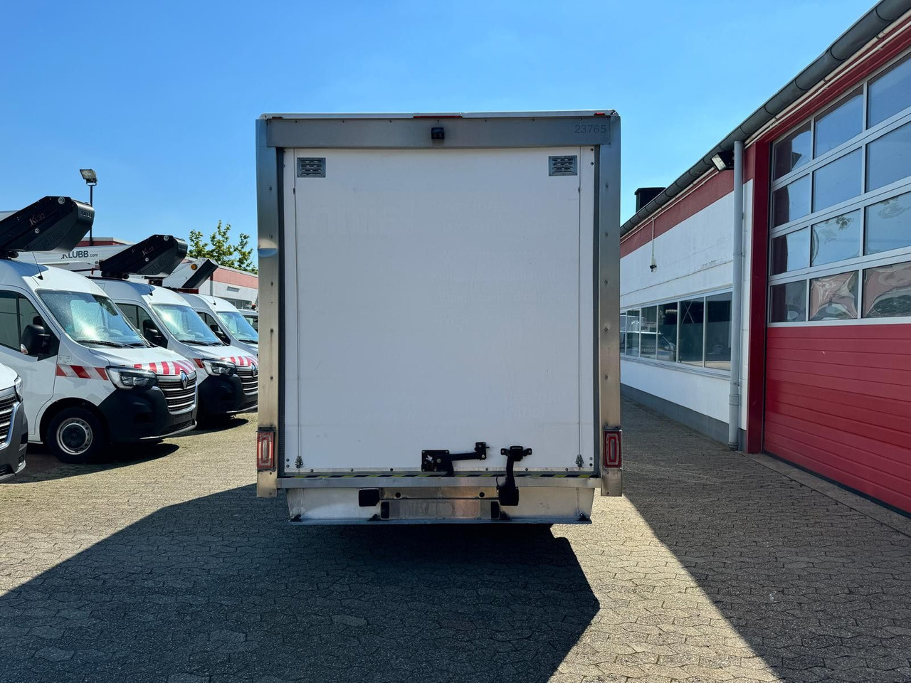 Renault Master Koffer mit Auffahrrampe 1200kg Nutzlast - Furgoneta caja cerrada: foto 5 Renault Master Koffer mit Auffahrrampe 1200kg Nutzlast - Furgoneta caja cerrada: foto 5