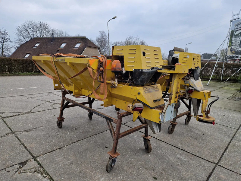 Jongerius droog zoutstrooiers zo uit het werk - Esparcidor de sal: foto 1 Jongerius droog zoutstrooiers zo uit het werk - Esparcidor de sal: foto 1
